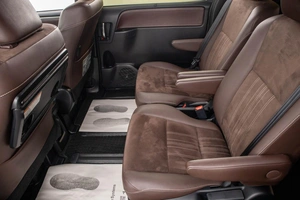 Минивэн Toyota Esquire 2017 года, 2389000 рублей, Барнаул