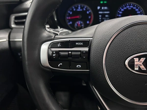 Седан Kia K5 2019 года, 2499000 рублей, Красноярск