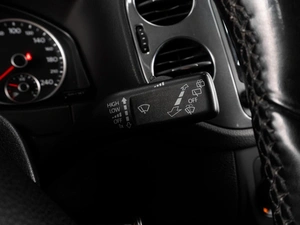 Внедорожник Volkswagen Tiguan 2012 года, 1199000 рублей, Тюмень