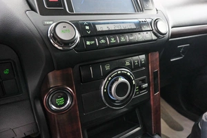 Внедорожник Toyota Land Cruiser Prado 2013 года, 3799000 рублей, Красноярск