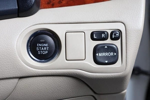 Седан Toyota Premio 2013 года, 1629000 рублей, Новосибирск