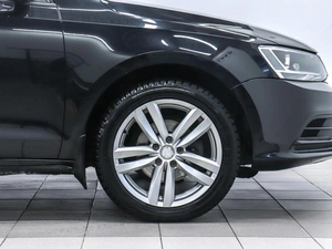 Седан Volkswagen Jetta 2015 года, 990000 рублей, Красноярск