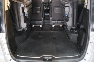 Минивэн Nissan Serena 2019 года, 2619000 рублей, Омск