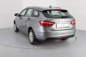 Универсал ВАЗ (LADA) Vesta 2021 года, Брянск