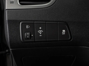 Седан Hyundai Elantra 2012 года, 989000 рублей, Тюмень