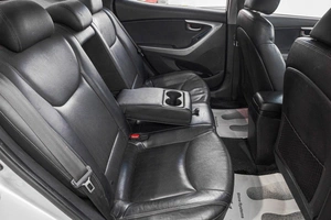 Седан Hyundai Avante 2011 года, 949000 рублей, Барнаул