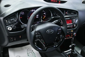 Хетчбэк Kia Ceed 2013 года, 1048000 рублей, Солонцы