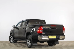 Пикап Toyota Hilux 2018 года, 2739000 рублей, Тюмень