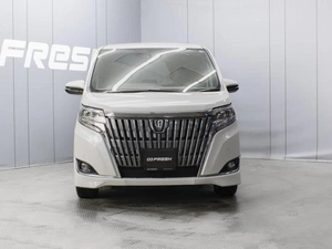 Минивэн Toyota Esquire 2019 года, 2550000 рублей, Омск