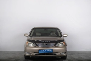 Седан Toyota Camry 2003 года, 729000 рублей, Томск