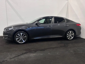 Седан Kia Optima 2018 года, 1790000 рублей, Кемерово