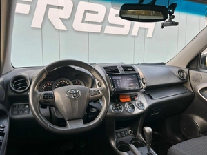 Внедорожник Toyota RAV4 2011 года, 1399000 рублей, Ижевск