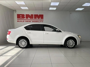 Лифтбек Skoda Octavia 2015 года, 1370000 рублей, Смоленск