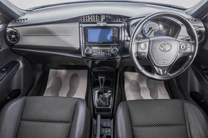 Универсал Toyota Corolla Fielder 2015 года, 1579000 рублей, Барнаул