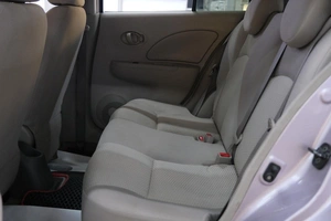 Хетчбэк Nissan March 2011 года, 629000 рублей, Омск