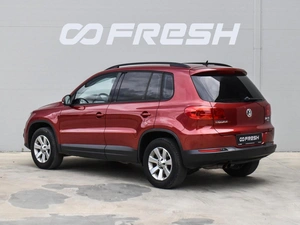 Внедорожник Volkswagen Tiguan 2013 года, 1520000 рублей, Краснодар