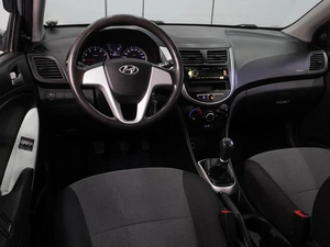 Хетчбэк Hyundai Solaris 2012 года, 699000 рублей, Воронеж