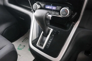 Минивэн Nissan Serena 2016 года, 1629000 рублей, Красноярск