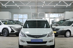 Седан Hyundai Solaris 2016 года, 1169000 рублей, Омск