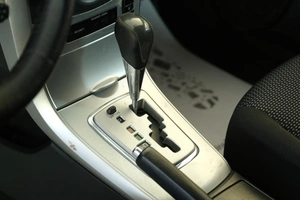Седан Toyota Corolla 2011 года, 1039000 рублей, Омск