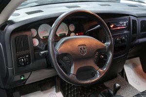 Пикап Dodge Ram 2002 года, 3033000 рублей, Солонцы