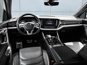 Внедорожник Volkswagen Touareg 2018 года, 3759000 рублей, Кирилловка