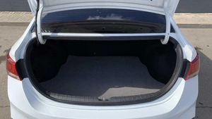 Седан Hyundai Solaris 2017 года, 1140000 рублей, Солонцы