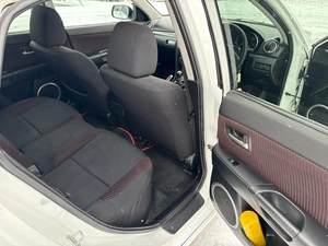 Хетчбэк Mazda Axela 2004 года, 650000 рублей, Красноярск