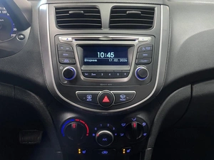 Седан Hyundai Solaris 2015 года, 1040000 рублей, Ярославль