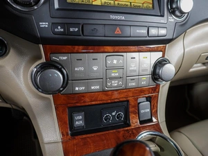 Внедорожник Toyota Highlander 2010 года, 1799000 рублей, Воронеж