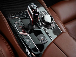 Седан BMW M5 2019 года, 7888444 рублей, Москва