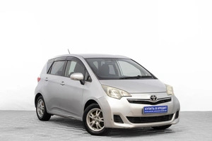 Хетчбэк Toyota Ractis 2011 года, 839000 рублей, Барнаул