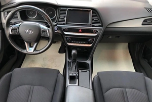 Седан Hyundai Sonata 2017 года, 1890000 рублей, Солонцы