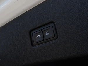 Внедорожник Audi Q8 2021 года, 9400000 рублей, Краснодар