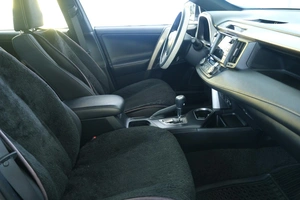 Внедорожник Toyota RAV4 2018 года, 2949000 рублей, Омск
