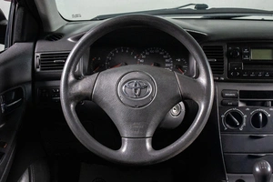 Седан Toyota Corolla 2003 года, 579000 рублей, Сургут