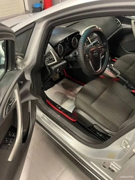 Хетчбэк Opel Astra 2011 года, 597000 рублей, Красноярск