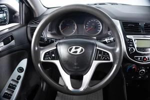 Седан Hyundai Solaris 2014 года, 689000 рублей, Пермь
