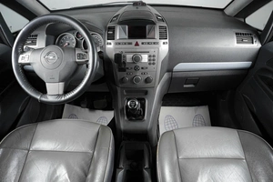 Минивэн Opel Zafira 2006 года, 519000 рублей, Тюмень