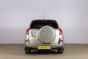 Внедорожник Toyota RAV4 2005 года, 1199000 рублей, Новосибирск