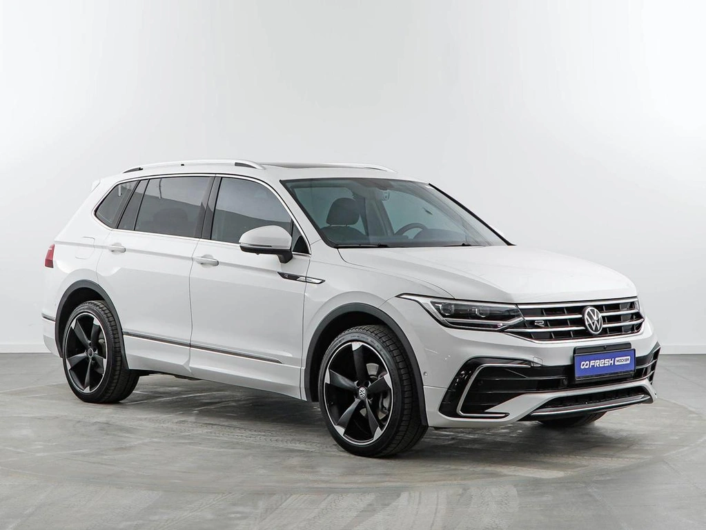 Внедорожник Volkswagen Tiguan 2021 года, 4107444 рублей, Москва