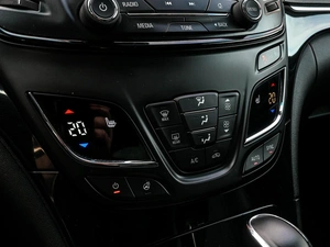 Седан Opel Insignia 2014 года, 1299800 рублей, Волгоград