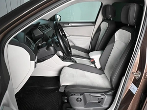 Внедорожник Volkswagen Tiguan 2017 года, 1990000 рублей, Аксай