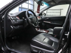 Седан Toyota Camry 2013 года, 1790000 рублей, Красноярск