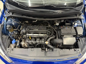 Седан Hyundai Solaris 2012 года, Брянск