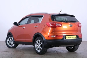 Внедорожник Kia Sportage 2013 года, 1299000 рублей, Омск