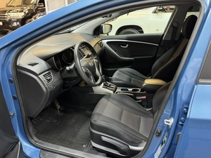 Хетчбэк Hyundai i30 2013 года, 947000 рублей, Красноярск