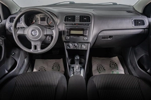 Седан Volkswagen Polo 2012 года, 879000 рублей, Томск