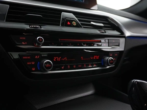 Седан BMW 5 серия 2018 года, 4399547 рублей, Москва