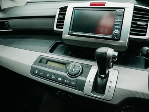Минивэн Honda Freed 2011 года, 956000 рублей, Красноярск